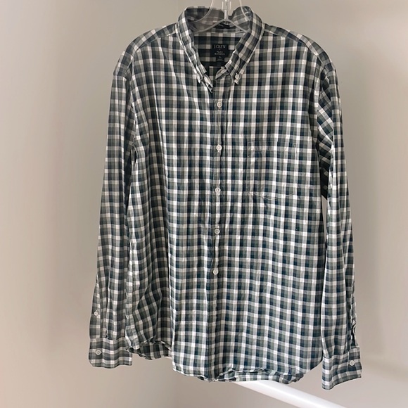 J. Crew Other - J. CREW Men’s XL Slim Fit Navy, Olive Green & White Checked Button Down